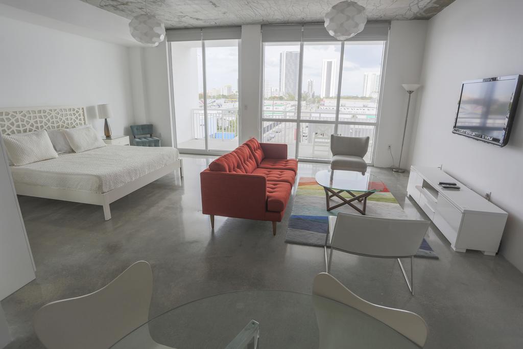 Real Living Hotel Residence Miami Bagian luar foto