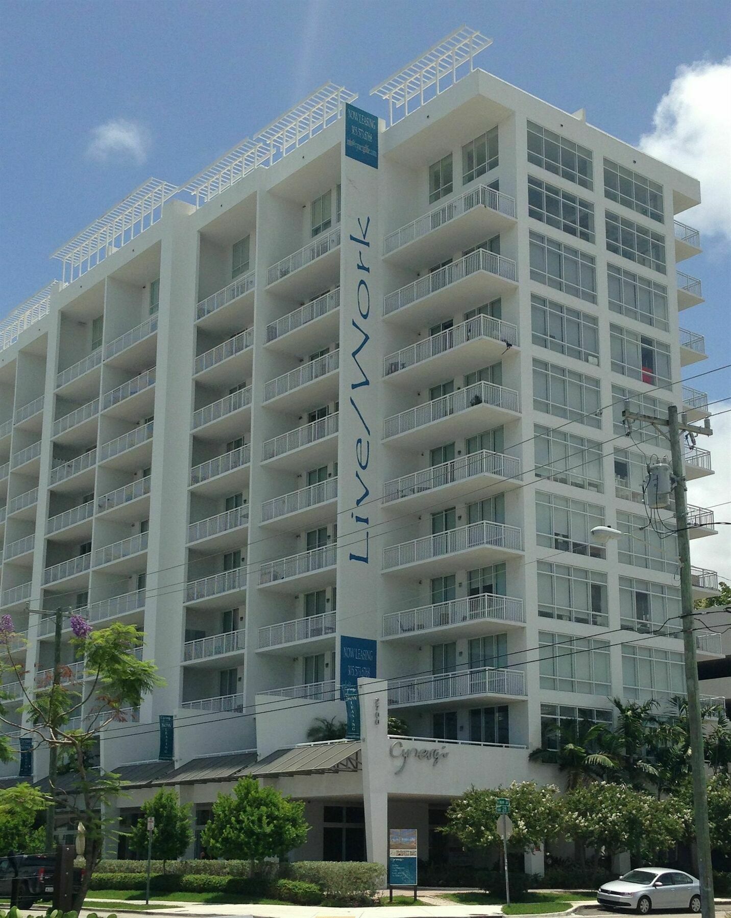 Real Living Hotel Residence Miami Bagian luar foto