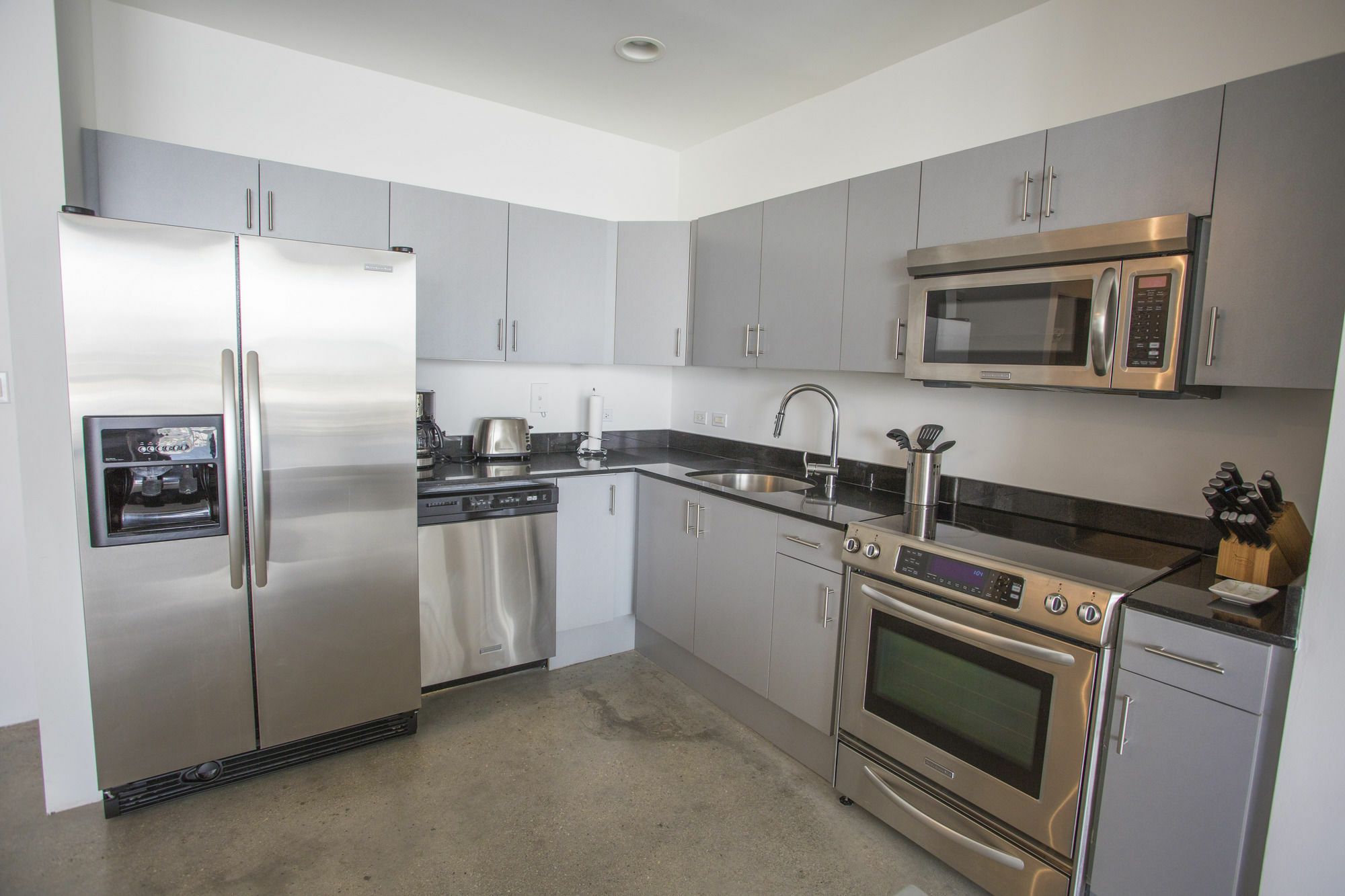 Real Living Hotel Residence Miami Bagian luar foto